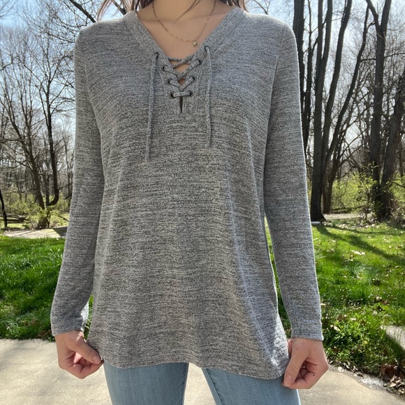 Banana Republic Tops - front tie long sleeve oversized top